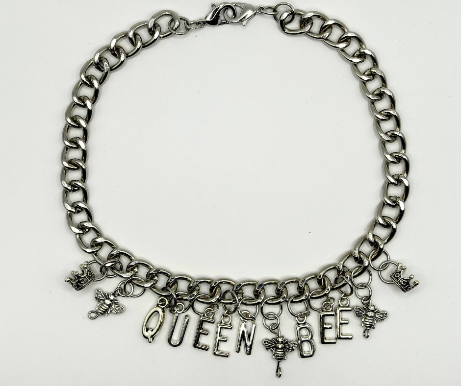 "Queen Bee" Sneaklet